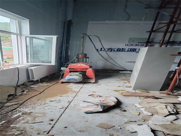 石拐地基基础下沉墙体裂缝加固注浆顶升施工